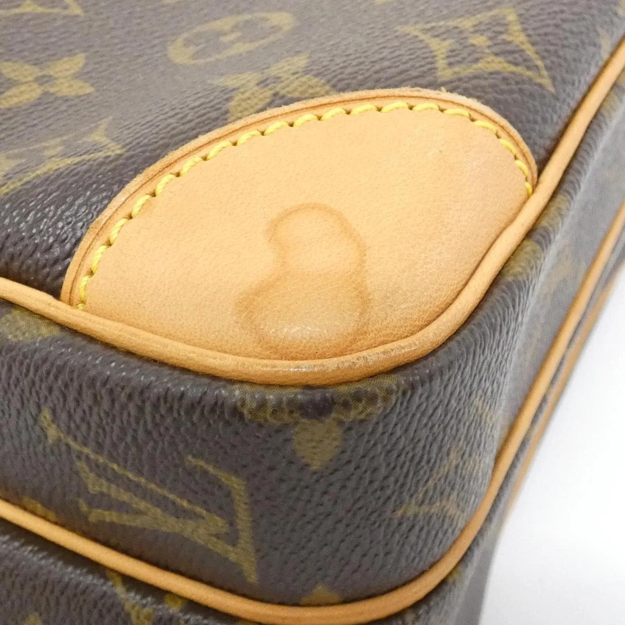 LOUIS VUITTON Nile M45244 Shoulder Monogram Black Monogram Rank B - Thumbnail 3