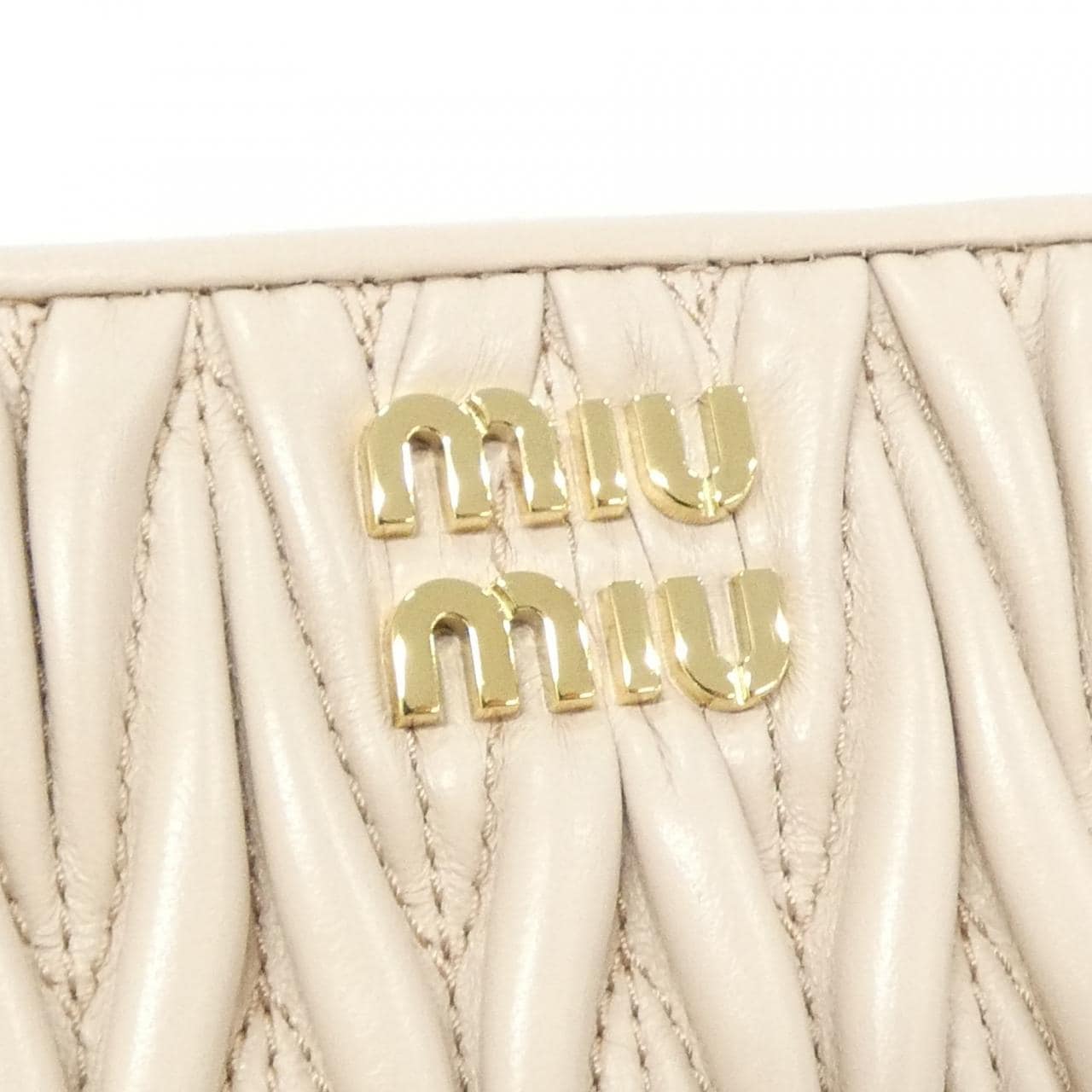 MIU MIU 5MM268 Coin Case 4