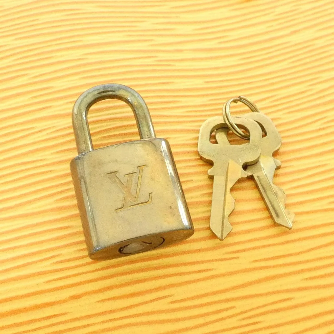 LOUIS VUITTON Speedy M43019 Boston Epi 黃色 Epi 中古品A - 縮圖 4