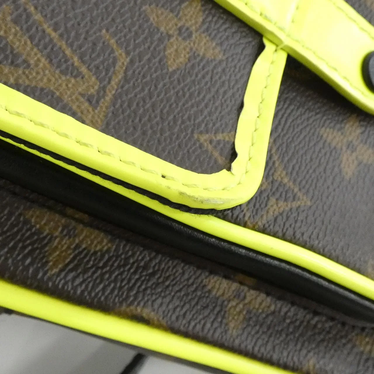 LOUIS VUITTON Christopher M80793 Shoulder Monogram 黃色 Monogram 中古品A - 縮圖 5