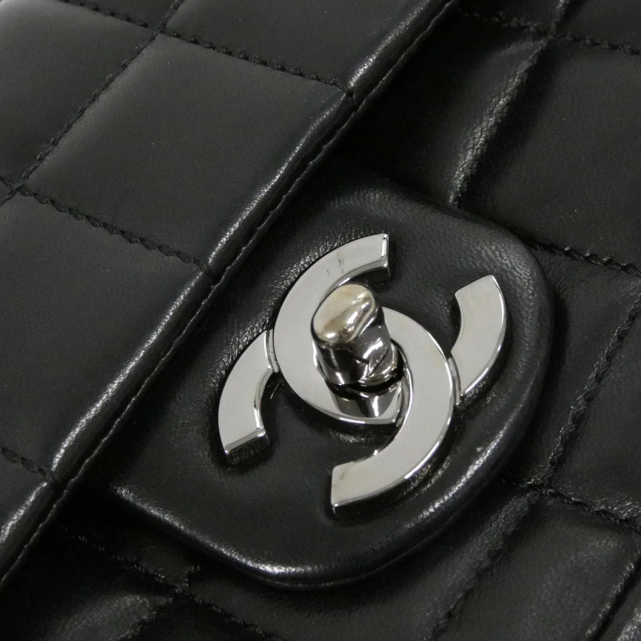 CHANEL Handbag Lambskin 黑色 羊皮 中古品A - 縮圖 7