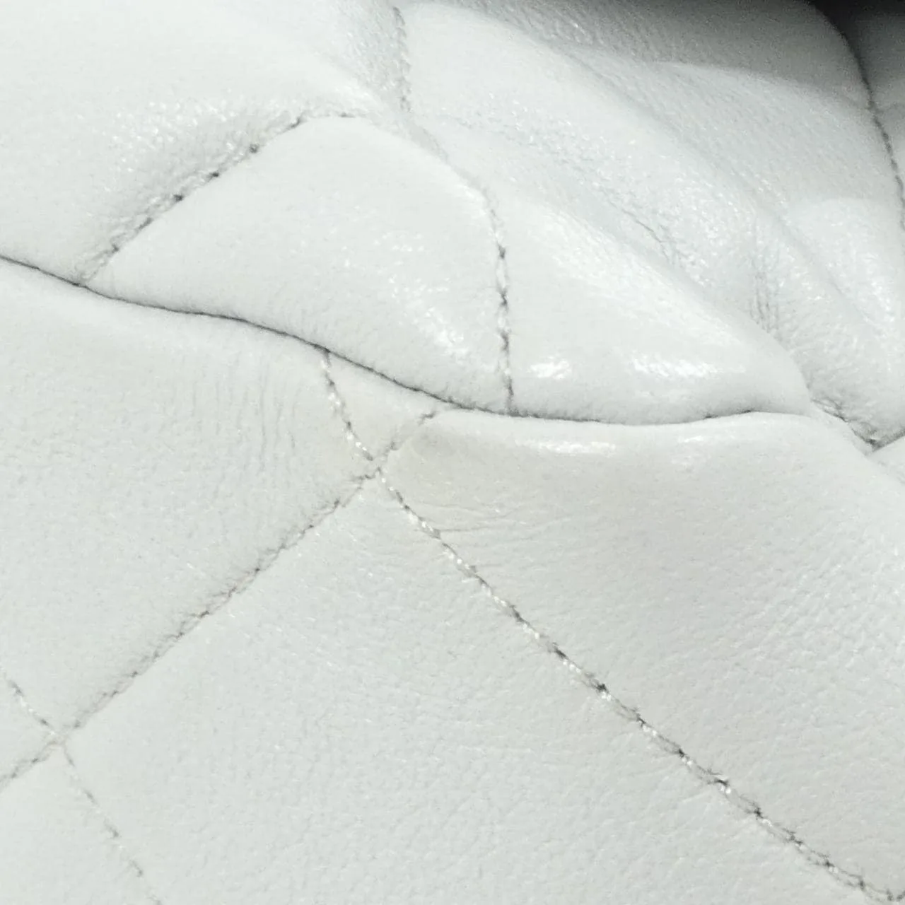 CHANEL Chanel 22 AS3986 Shoulder Lambskin 藍色 羊皮 中古品A - 縮圖 3