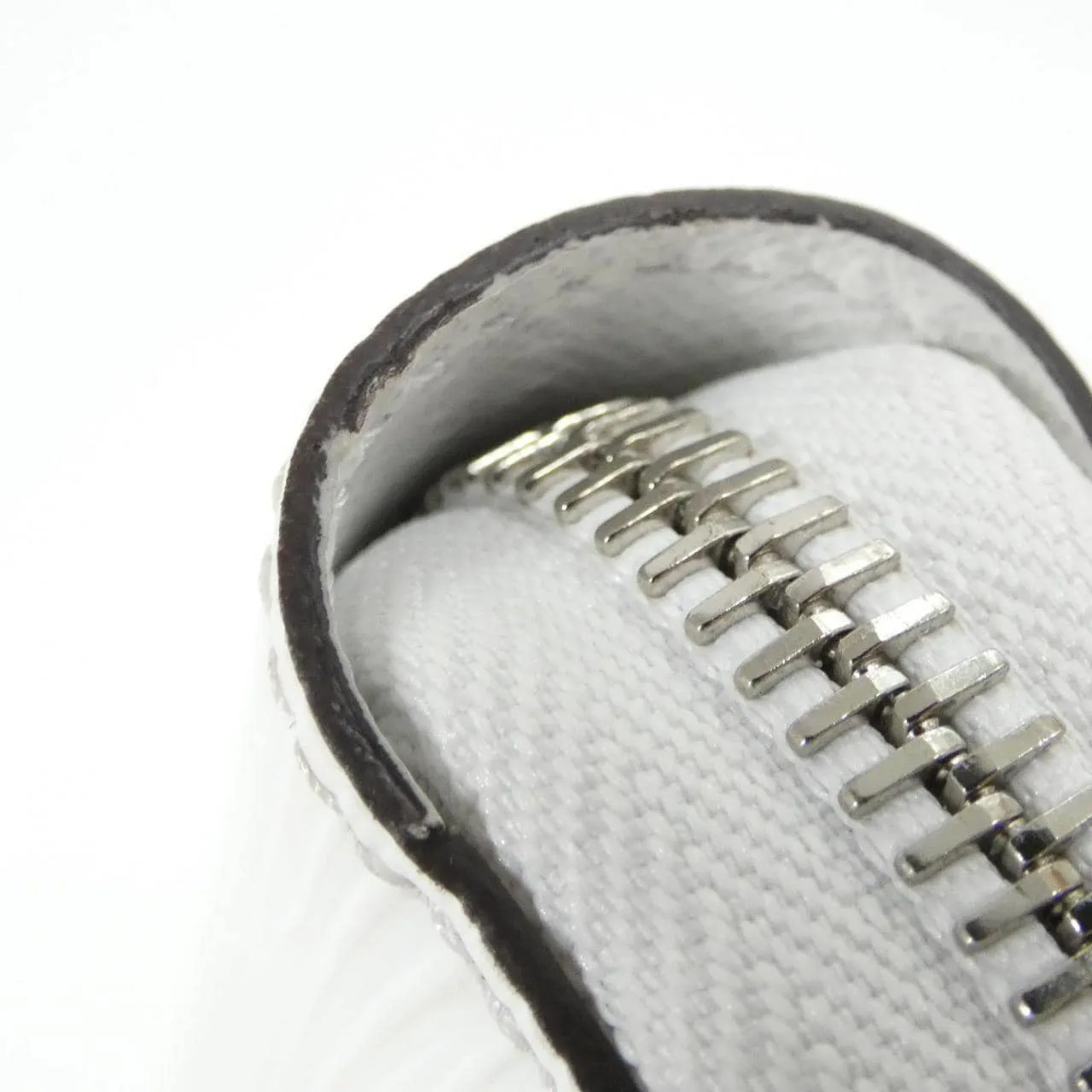 LOUIS VUITTON M83632 Wallet Epi 黑色 Epi 中古品A - 縮圖 3