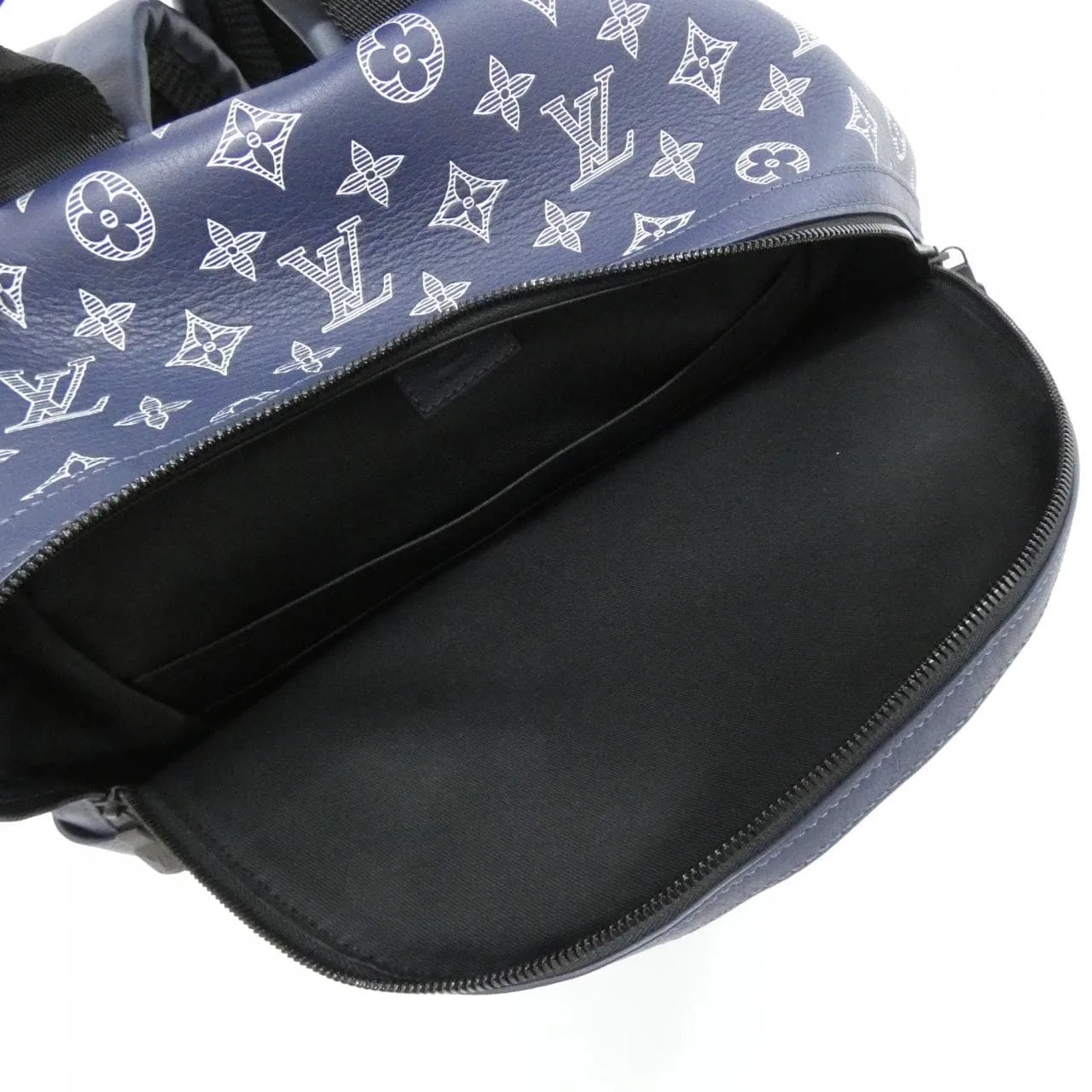 LOUIS VUITTON Discovery M24760 Backpack Monogram 黑色 Monogram 中古品A - 縮圖 6