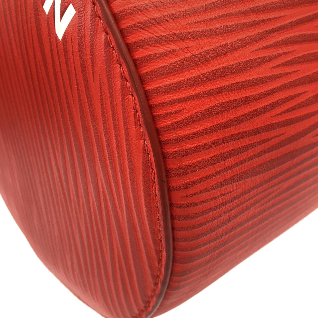 LOUIS VUITTON M23179 肩背包 Epi 4