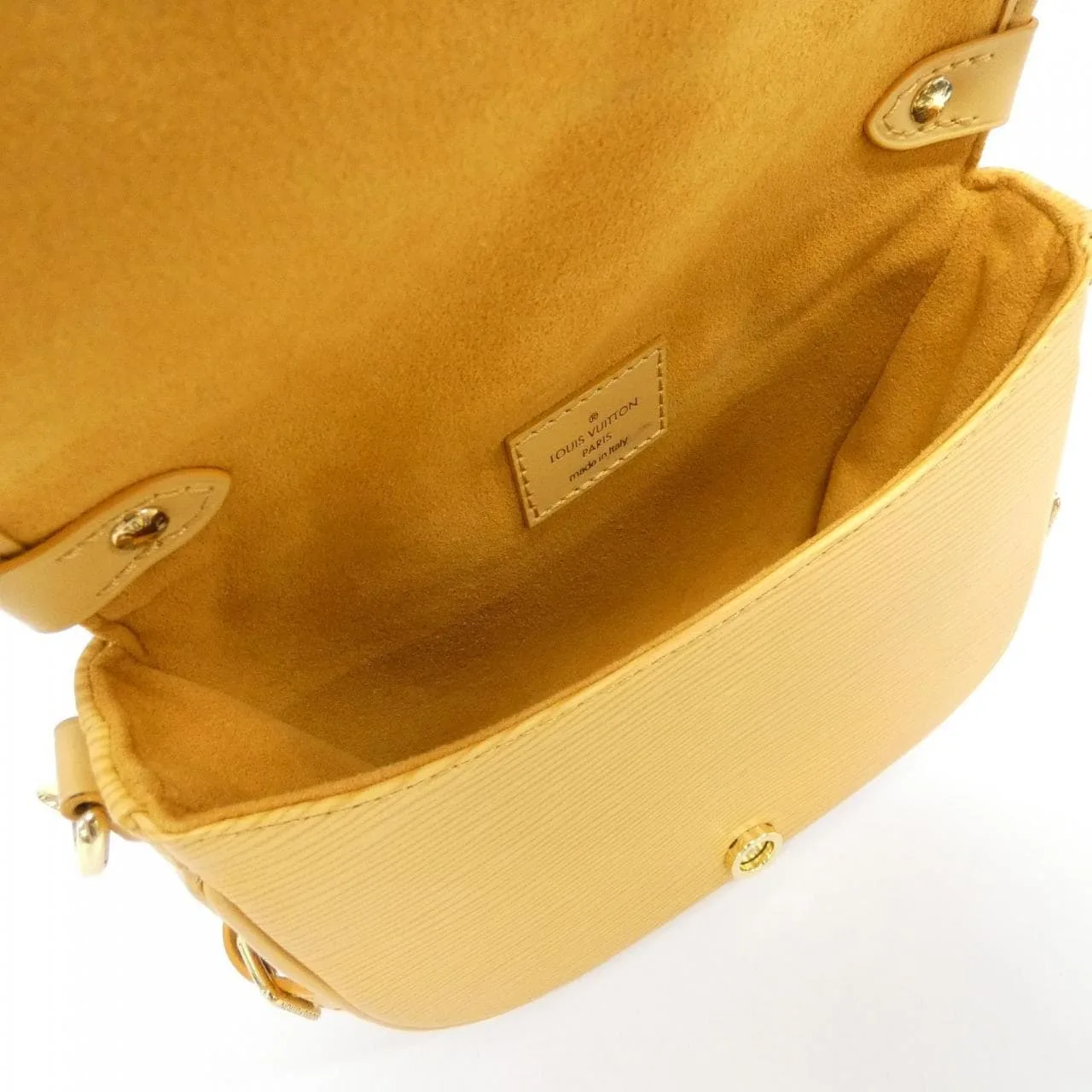 LOUIS VUITTON Saumur M23471 Shoulder Epi 黑色 Epi 中古品A - 縮圖 8