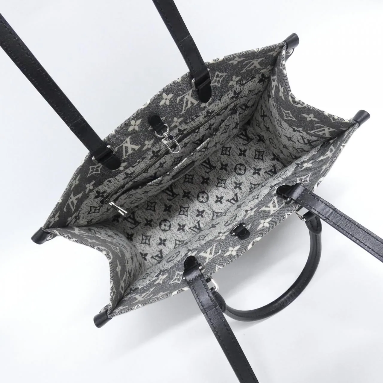 LOUIS VUITTON OnTheGo M46448 Handbag Canvas Black Canvas Rank A - Thumbnail 6