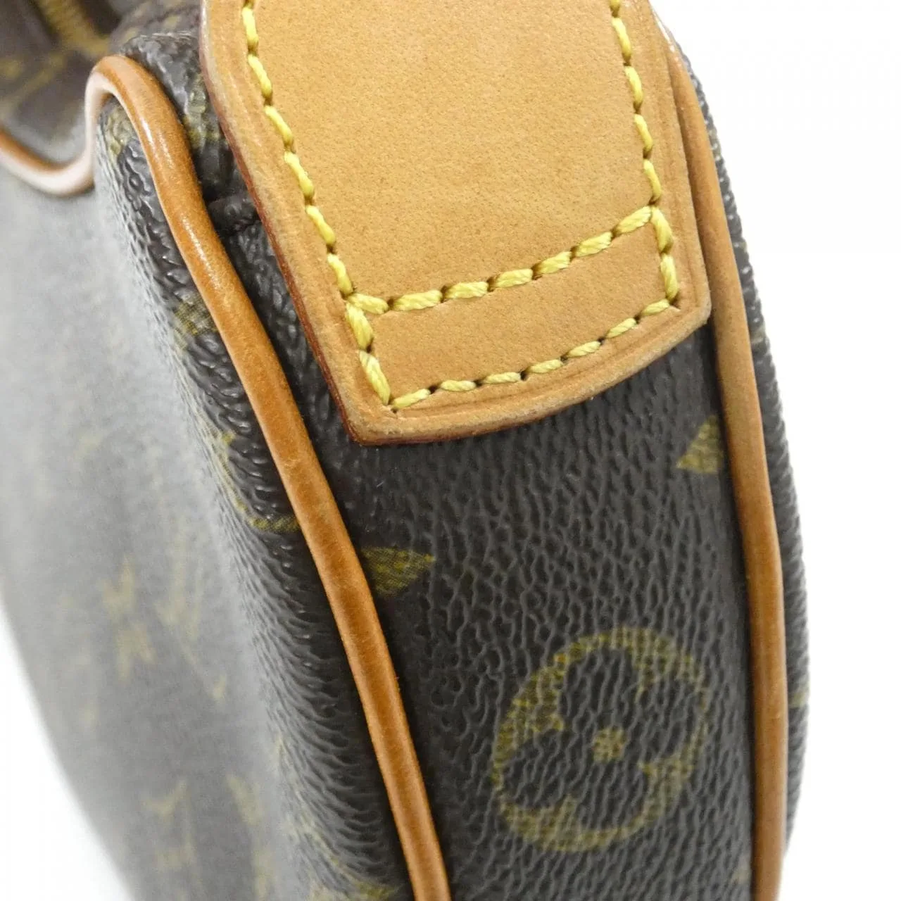 LOUIS VUITTON Pochette M51510 Shoulder Monogram 黑色 Monogram 中古品A - 縮圖 4
