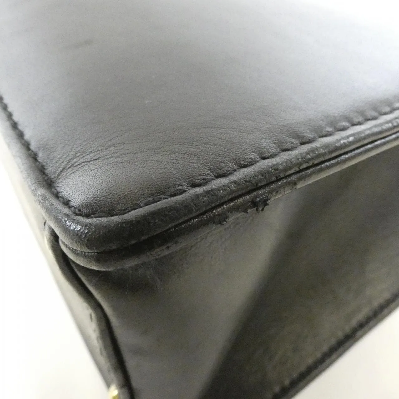 CHANEL Handbag Black Rank B - Thumbnail 3