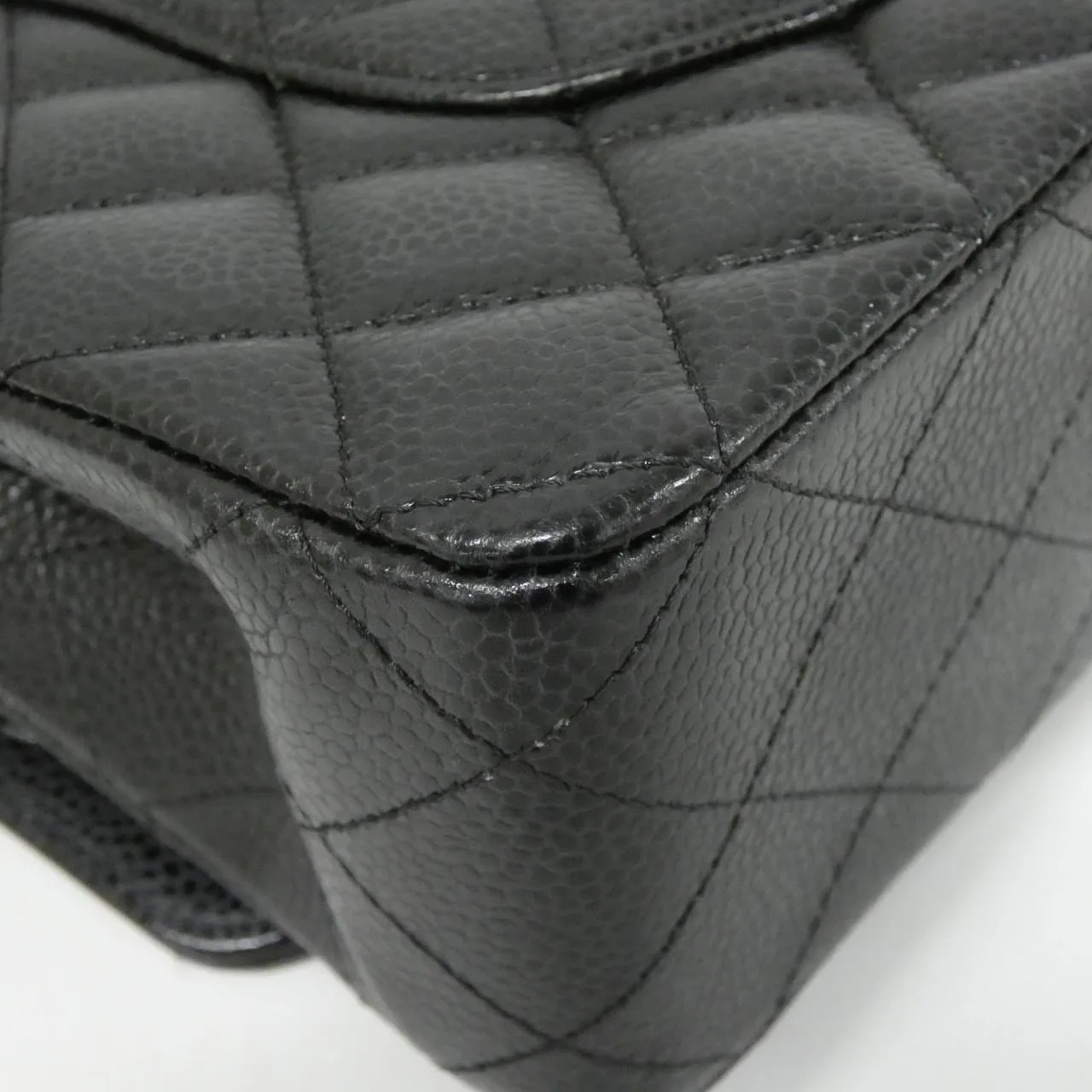 CHANEL Matelasse 1112 Shoulder Grained Calfskin Black Grained Calfskin - Thumbnail 3