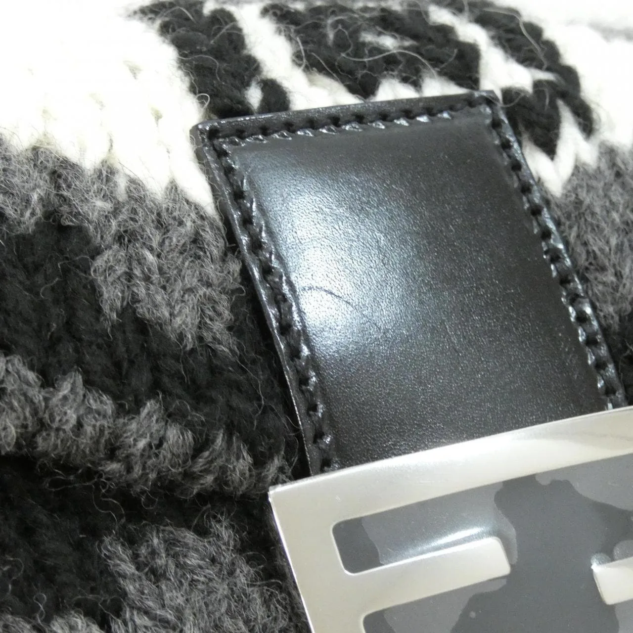 FENDI Baguette 16059 Shoulder Black Rank A - Thumbnail 4
