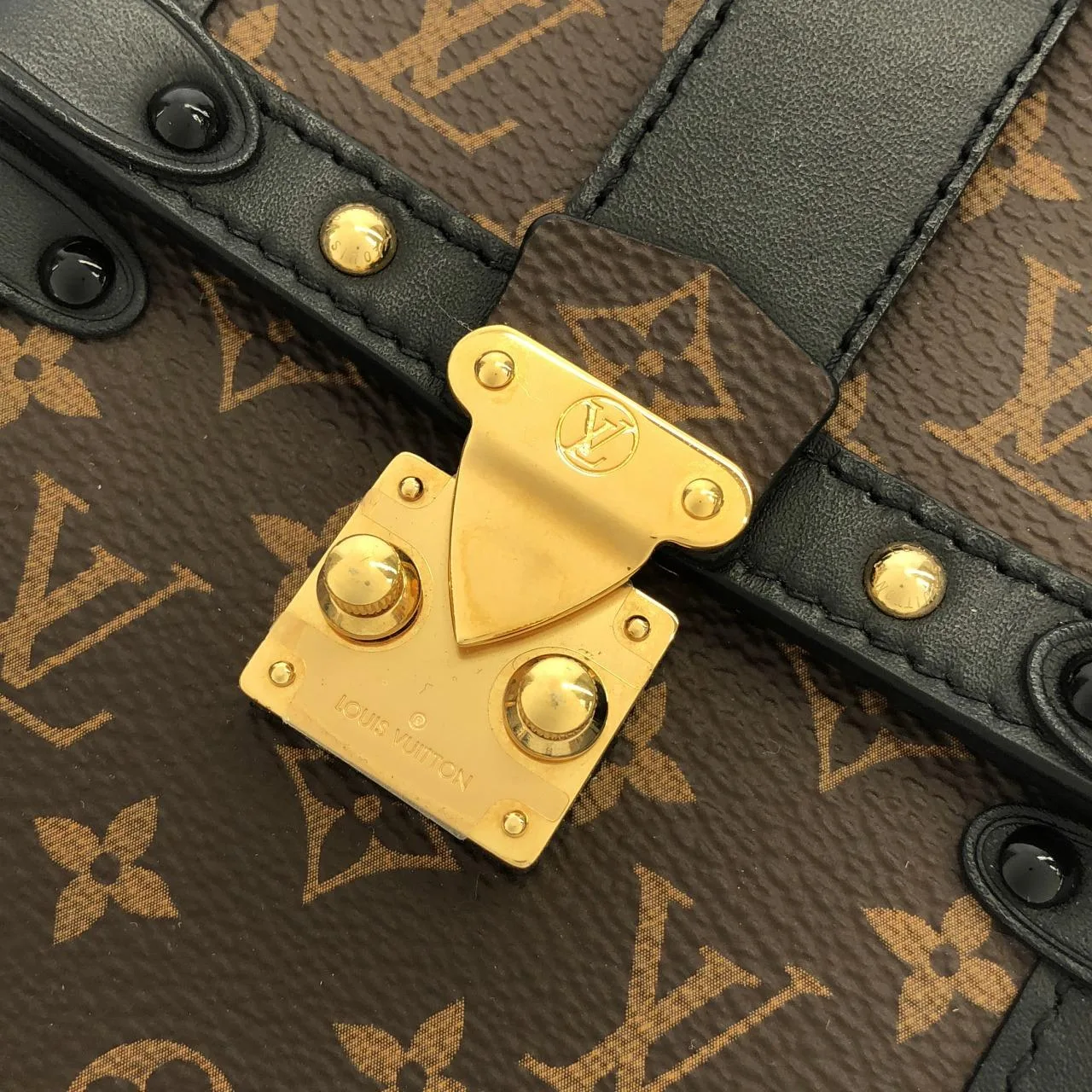 LOUIS VUITTON Pochette M63913 肩背包 Monogram 黑色 Monogram 中古品A - 縮圖 7