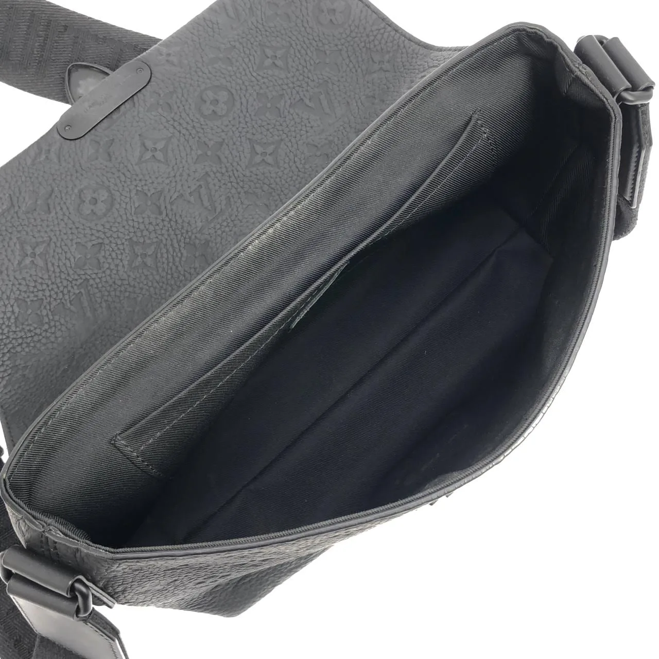 LOUIS VUITTON M23741 Shoulder Monogram