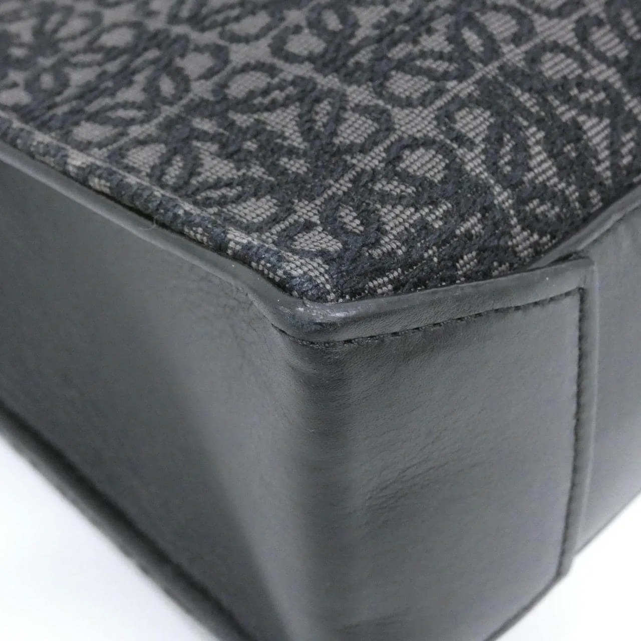 LOEWE B692K96X02 Tote Lambskin 黑色 羊皮 中古品A - 縮圖 2