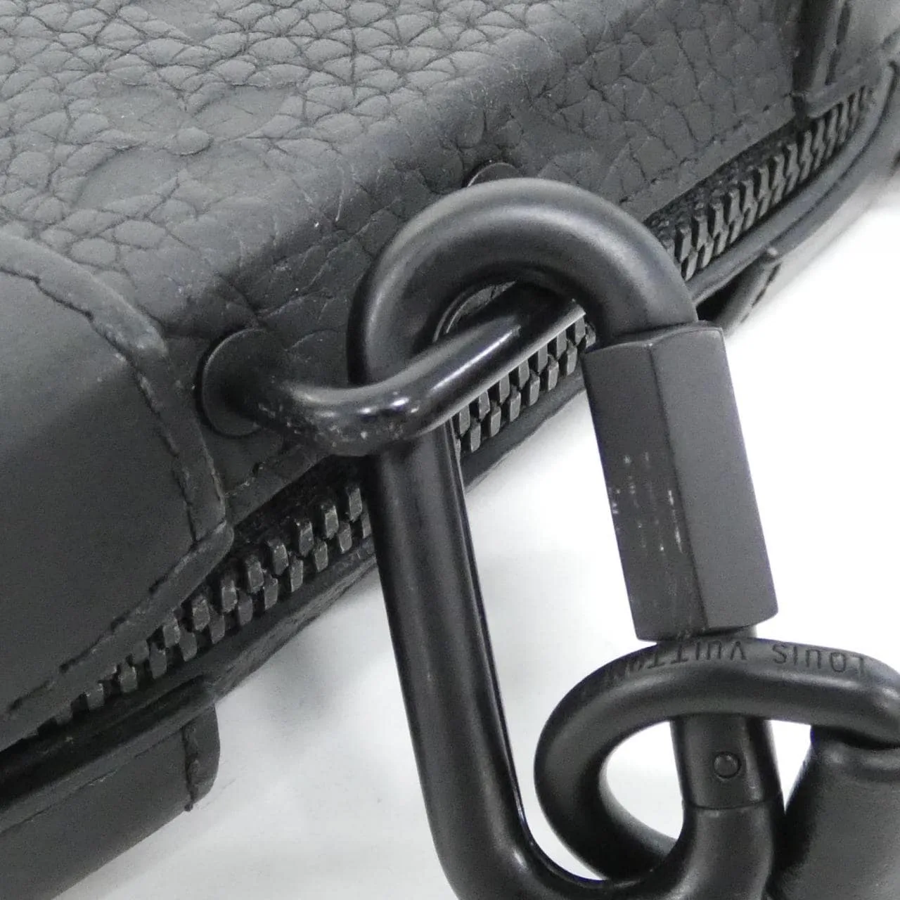 LOUIS VUITTON Soft Trunk M80224 Shoulder Monogram Black Monogram Rank A - Thumbnail 6