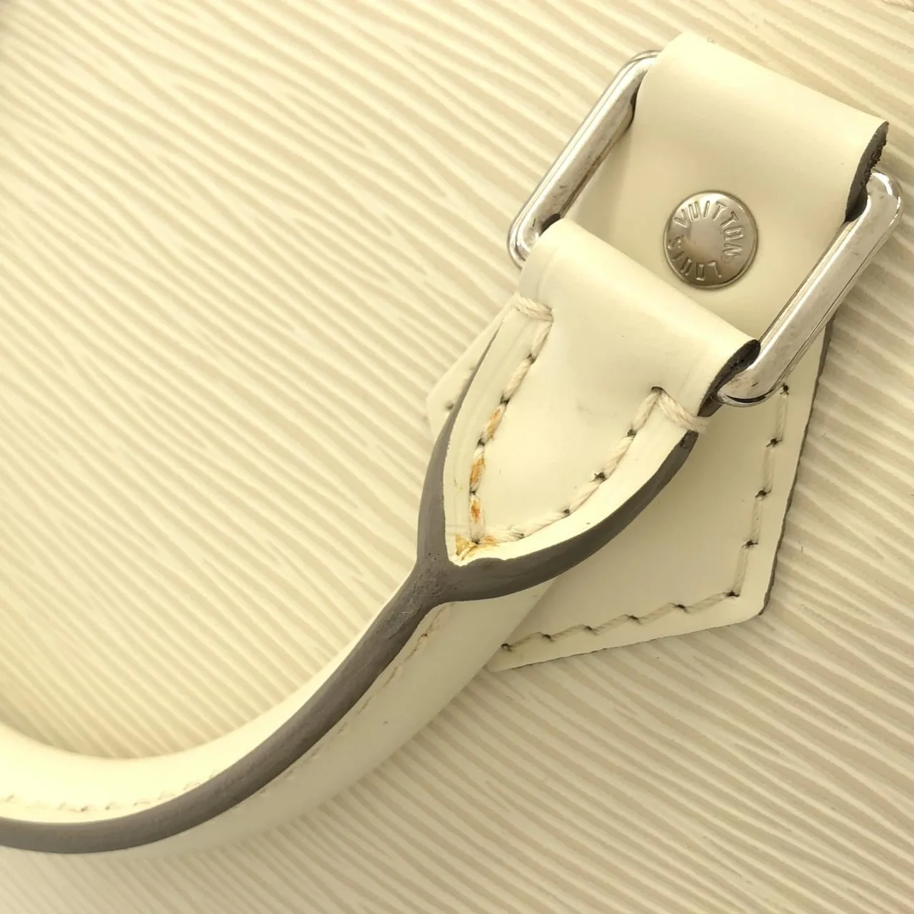 LOUIS VUITTON Alma M5280J Handbag Epi Black Epi Rank A - Thumbnail 4