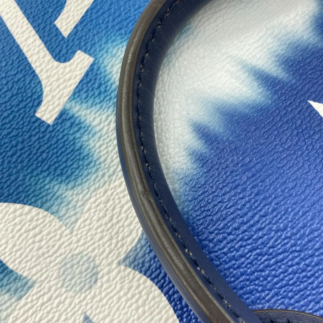 LOUIS VUITTON OnTheGo M45120 Handbag Canvas Blue Canvas Rank A - Thumbnail 4