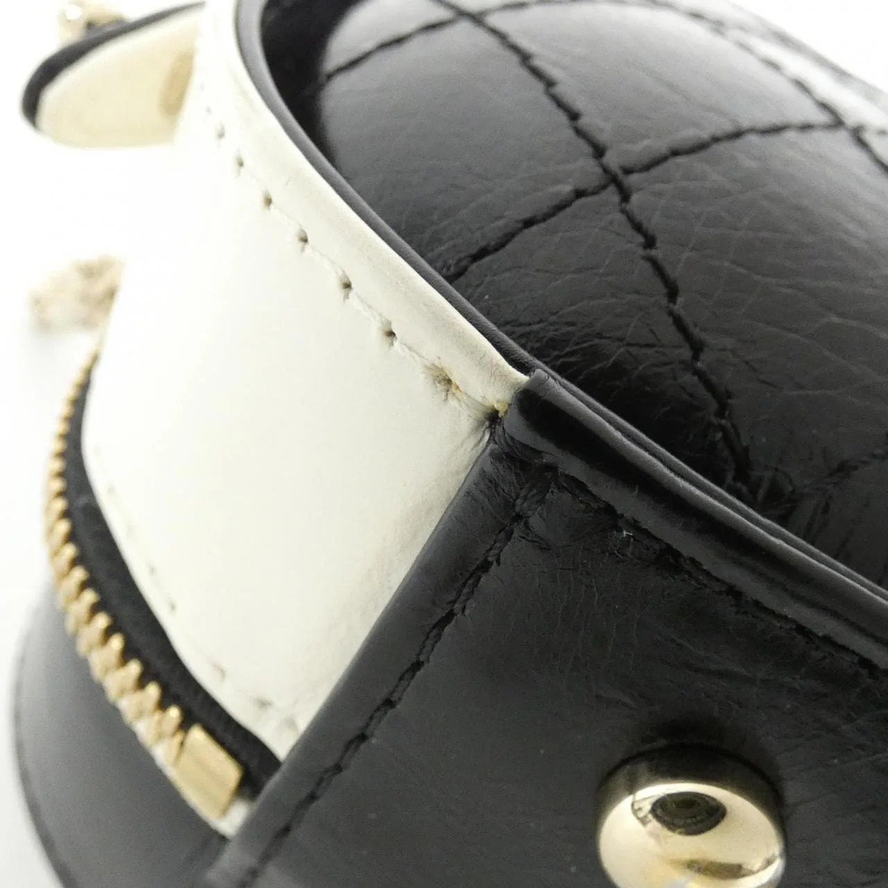 CHANEL AS0199 Handbag Black Rank A - Thumbnail 3