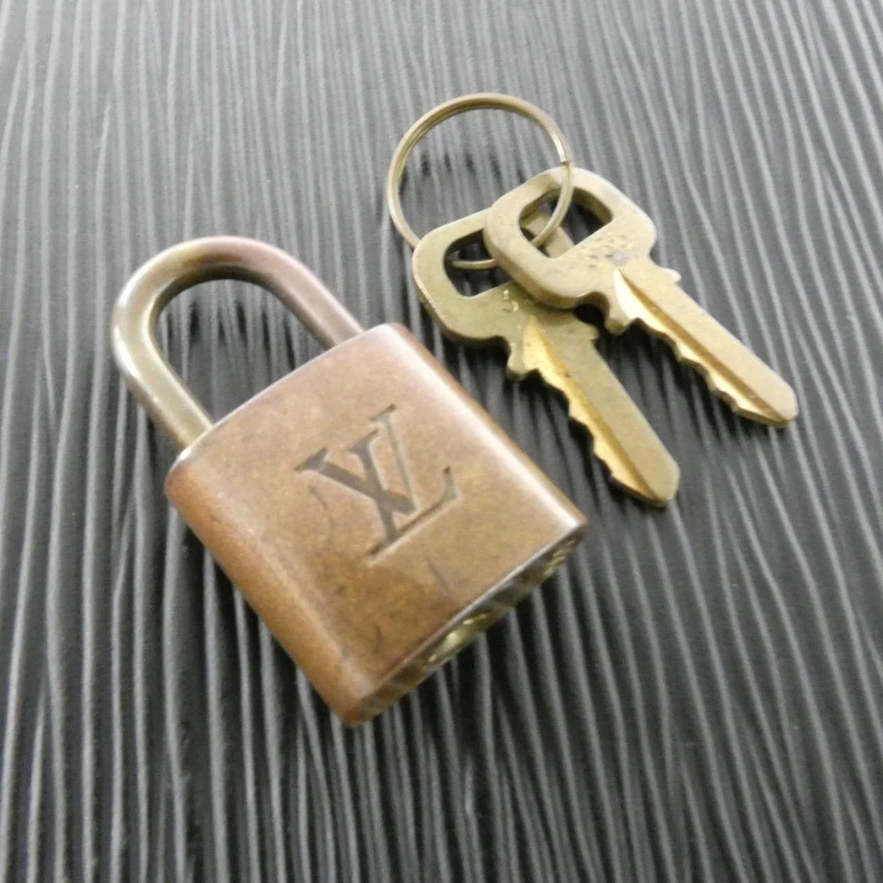 LOUIS VUITTON Alma M52142 Handbag Epi Black Epi Rank B - Thumbnail 6