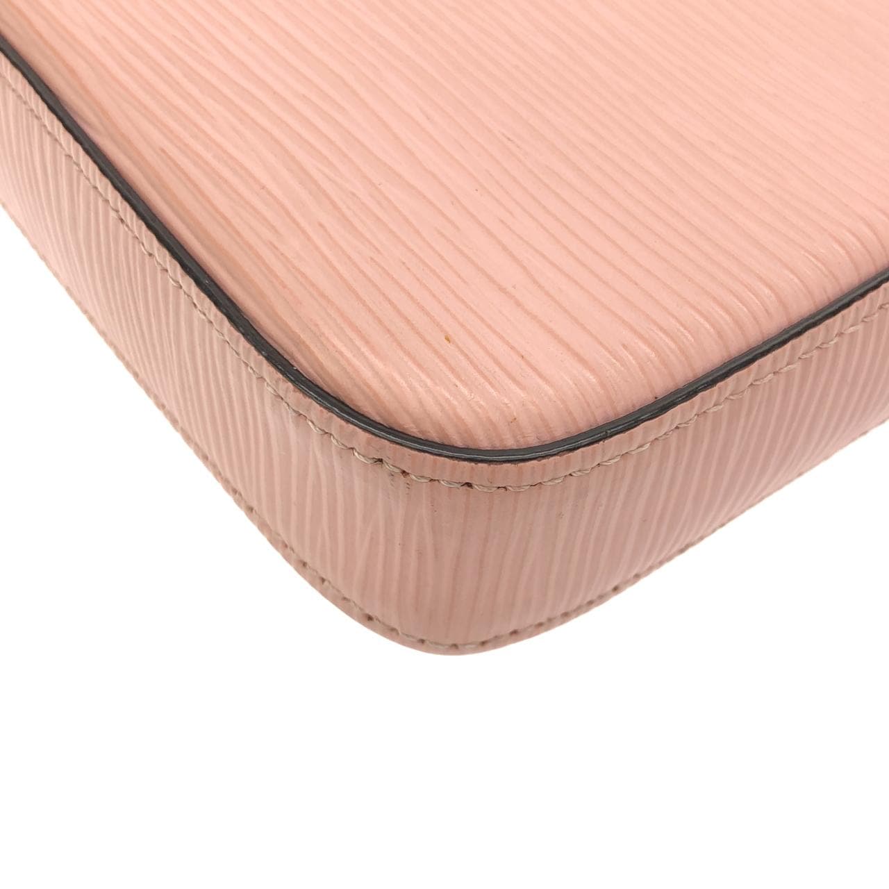 LOUIS VUITTON Pochette M62467 肩背包 Epi 3