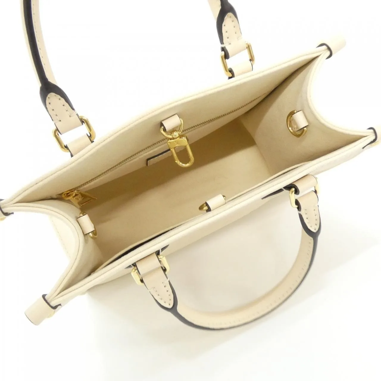 LOUIS VUITTON OnTheGo M46569 Handbag Monogram 黑色 Monogram 中古品A - 縮圖 6