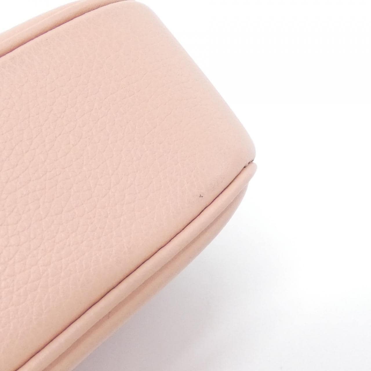 LOUIS VUITTON M22585 肩背包 3