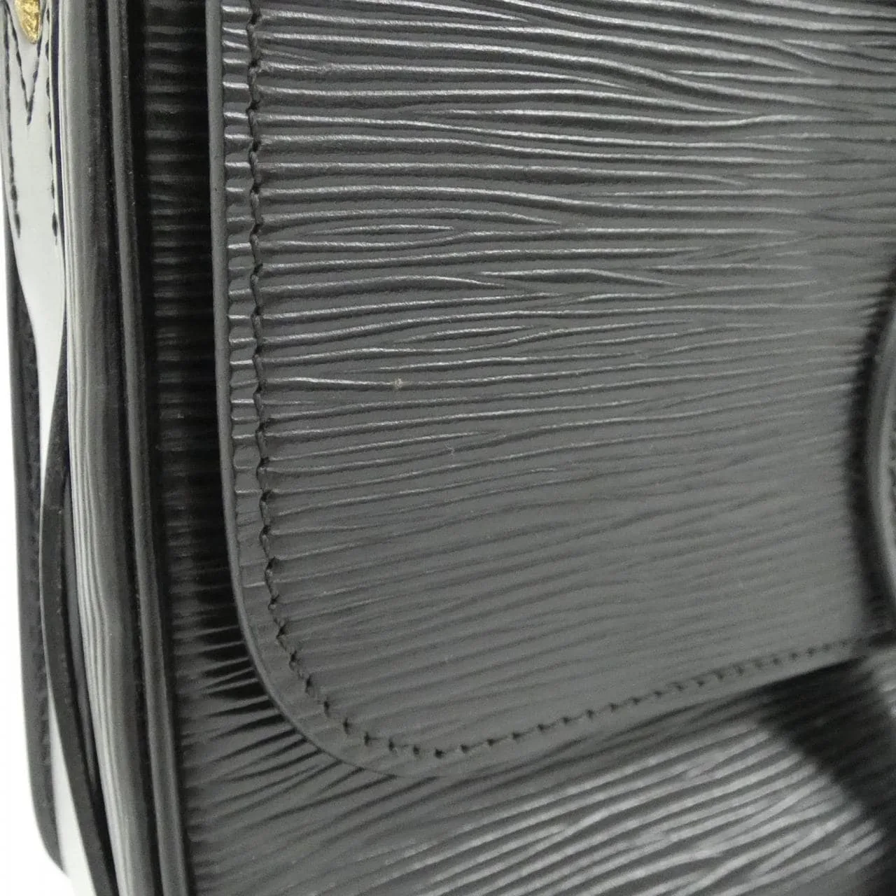 LOUIS VUITTON M52242 Shoulder Epi 黑色 Epi 中古品A - 縮圖 5