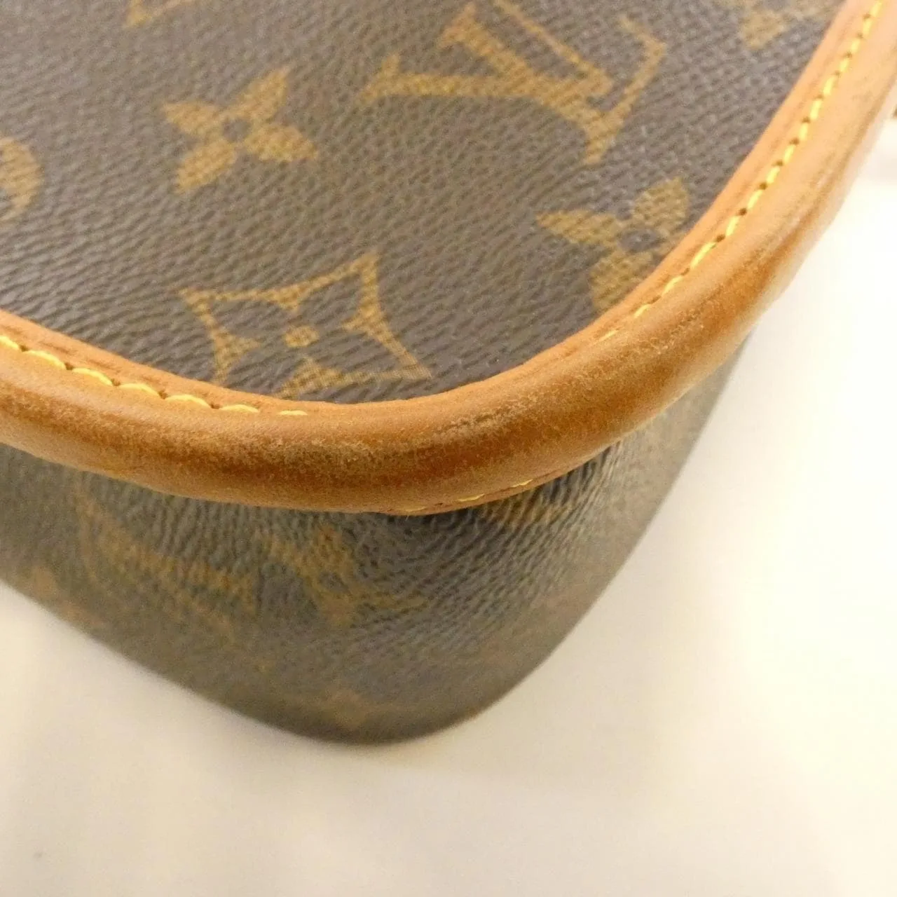 LOUIS VUITTON M42250 Shoulder Monogram 3