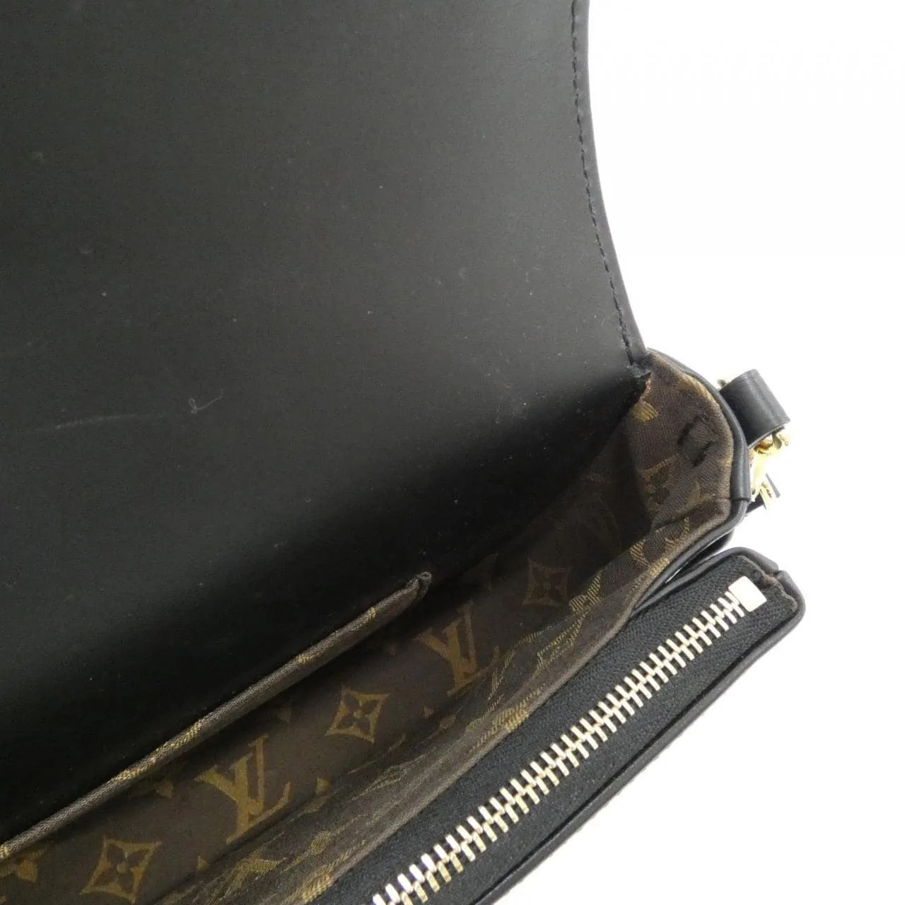 LOUIS VUITTON M20393 Shoulder Black Rank A - Thumbnail 7