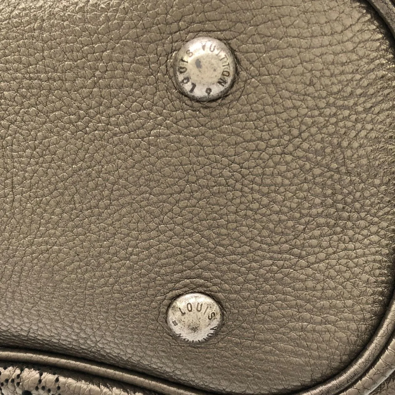 LOUIS VUITTON Mahina M95717 Shoulder Black Rank A - Thumbnail 3