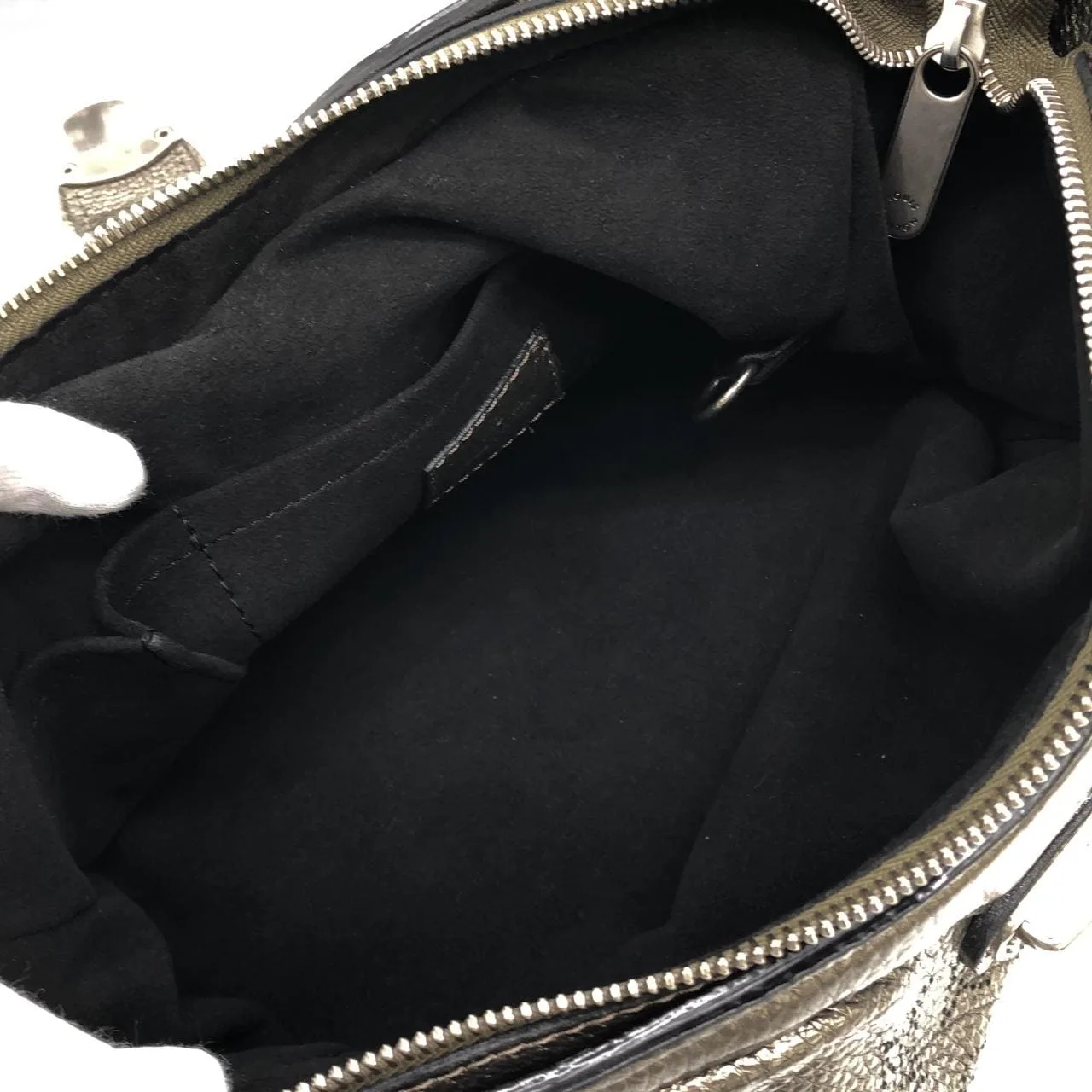 LOUIS VUITTON Mahina M95717 Shoulder Black Rank A - Thumbnail 7