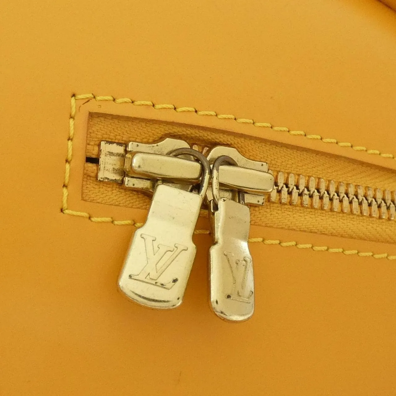 LOUIS VUITTON Pont-Neuf M52059 Handbag Epi 黃色 Epi 中古品A - 縮圖 4