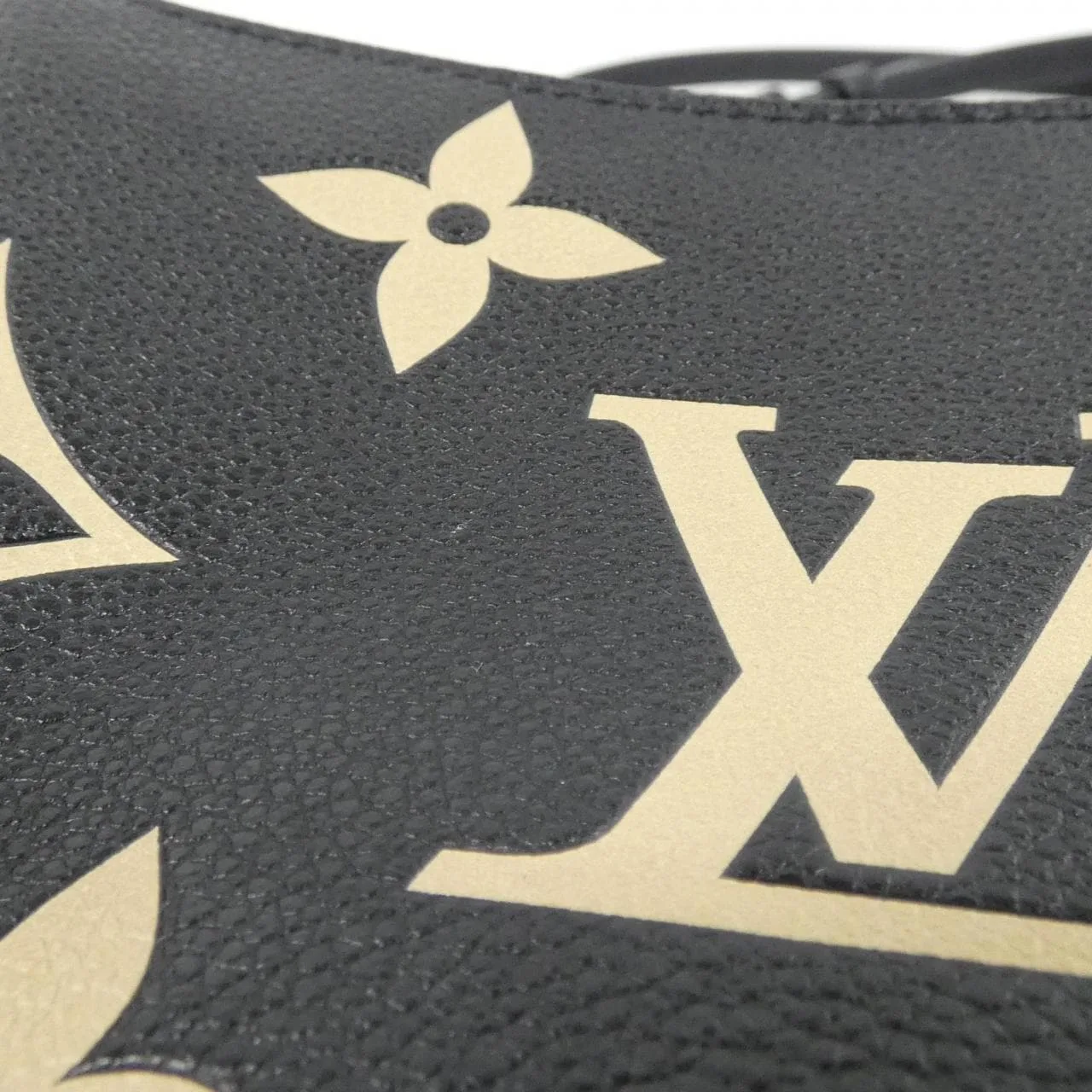 LOUIS VUITTON Pochette M80787 Shoulder Monogram 黑色 Monogram 中古品A - 縮圖 3
