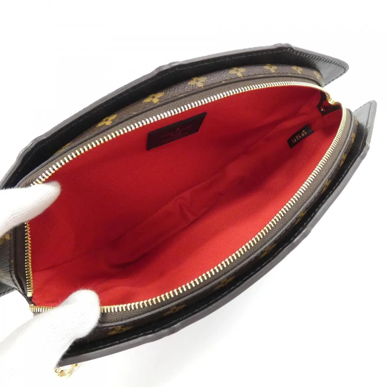 LOUIS VUITTON Pochette M80226 Shoulder Monogram Black Monogram Rank A - Thumbnail 6