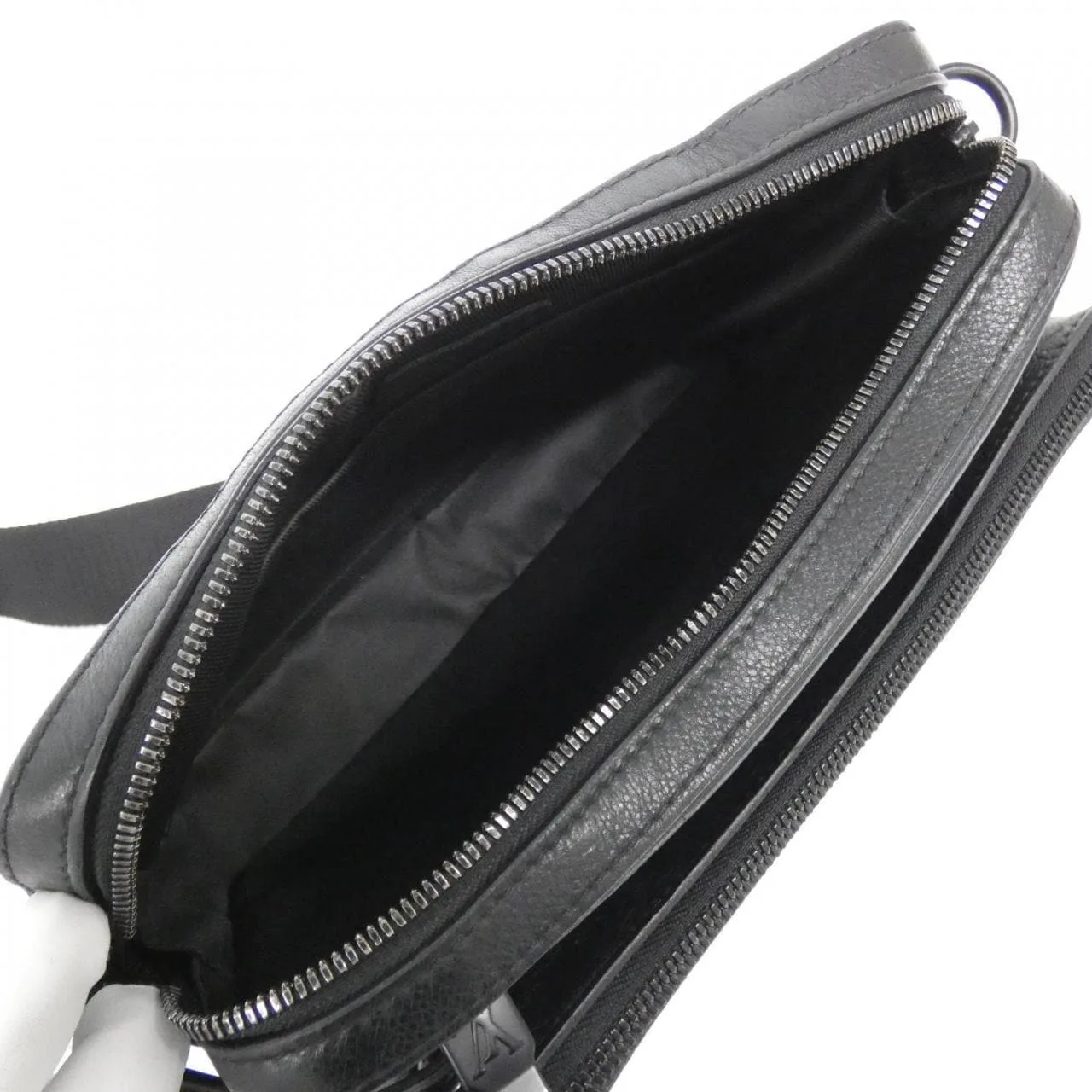 LOUIS VUITTON M46602 Shoulder Monogram 黑色 Monogram 中古品A - 縮圖 10