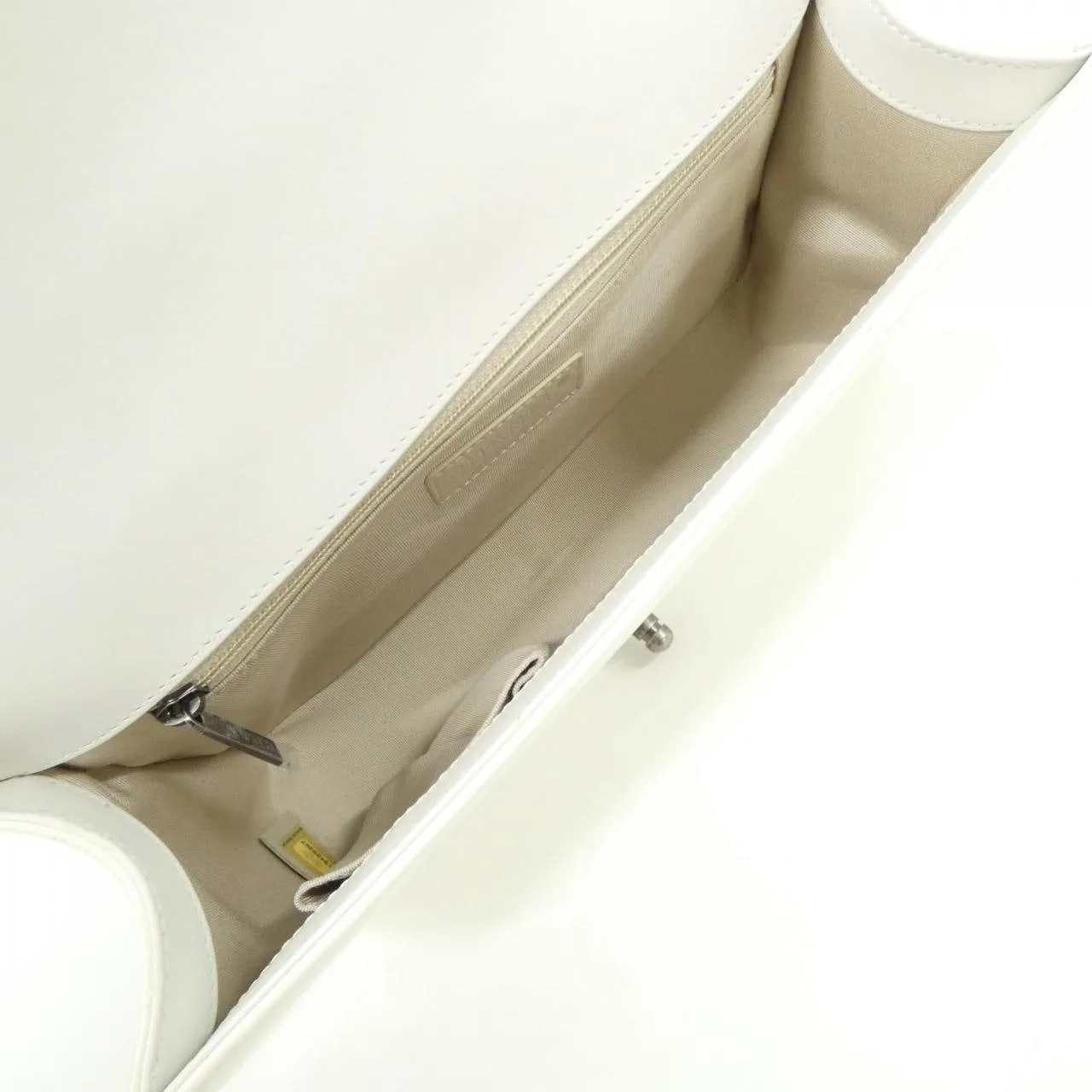 CHANEL Boy Chanel 92193 Shoulder Patent Leather 白色 漆皮 中古品B - 縮圖 9