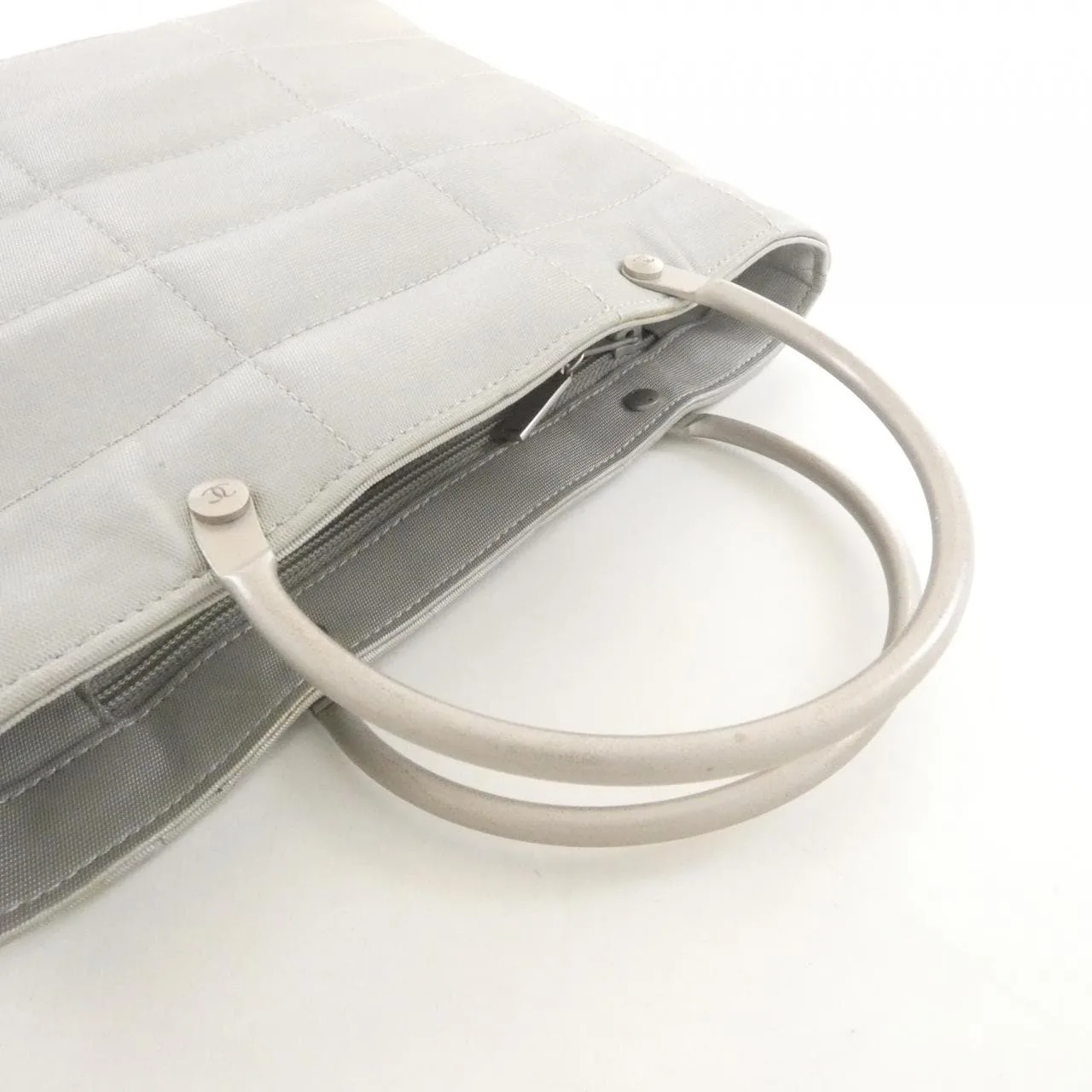 CHANEL Handbag Nylon Grey Nylon Rank B - Thumbnail 3