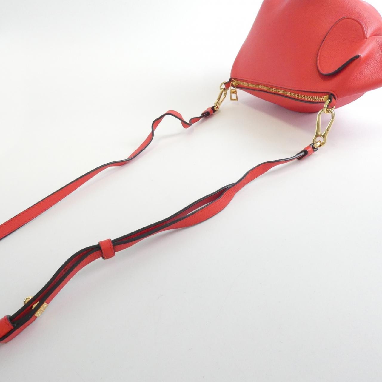 LOEWE 199 30 M93 Shoulder 5