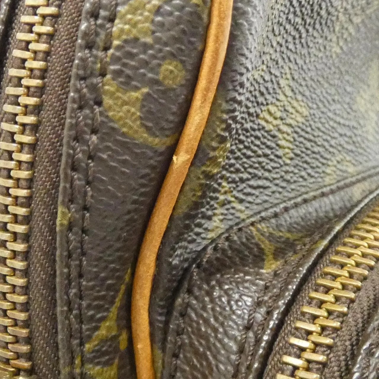 LOUIS VUITTON M45238 Shoulder Monogram