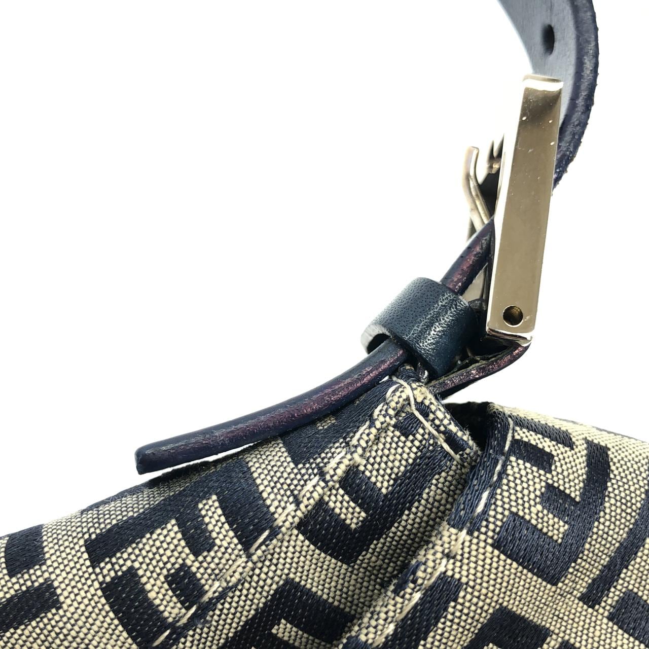 FENDI Baguette 26325 肩背包 帆布 5