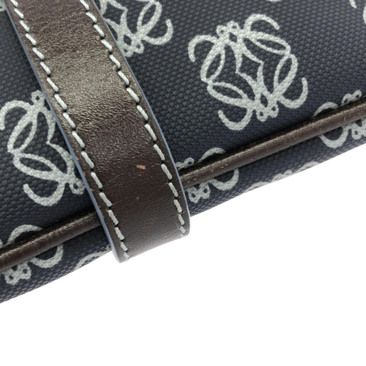 LOEWE 手提包 4