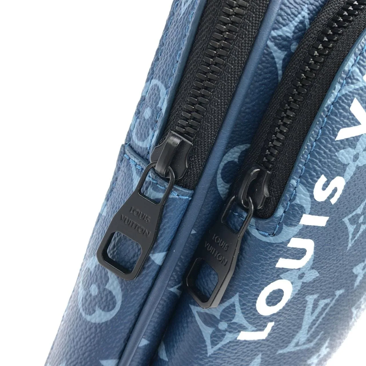 LOUIS VUITTON Avenue M23782 Shoulder Monogram 黑色 Monogram 中古品A - 縮圖 5