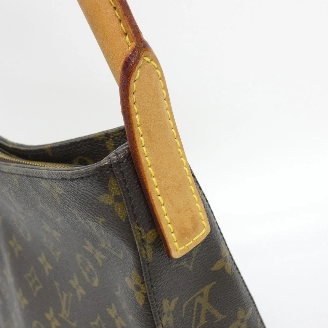 LOUIS VUITTON Looping M51145 Shoulder Monogram 黑色 Monogram 中古品A - 縮圖 4