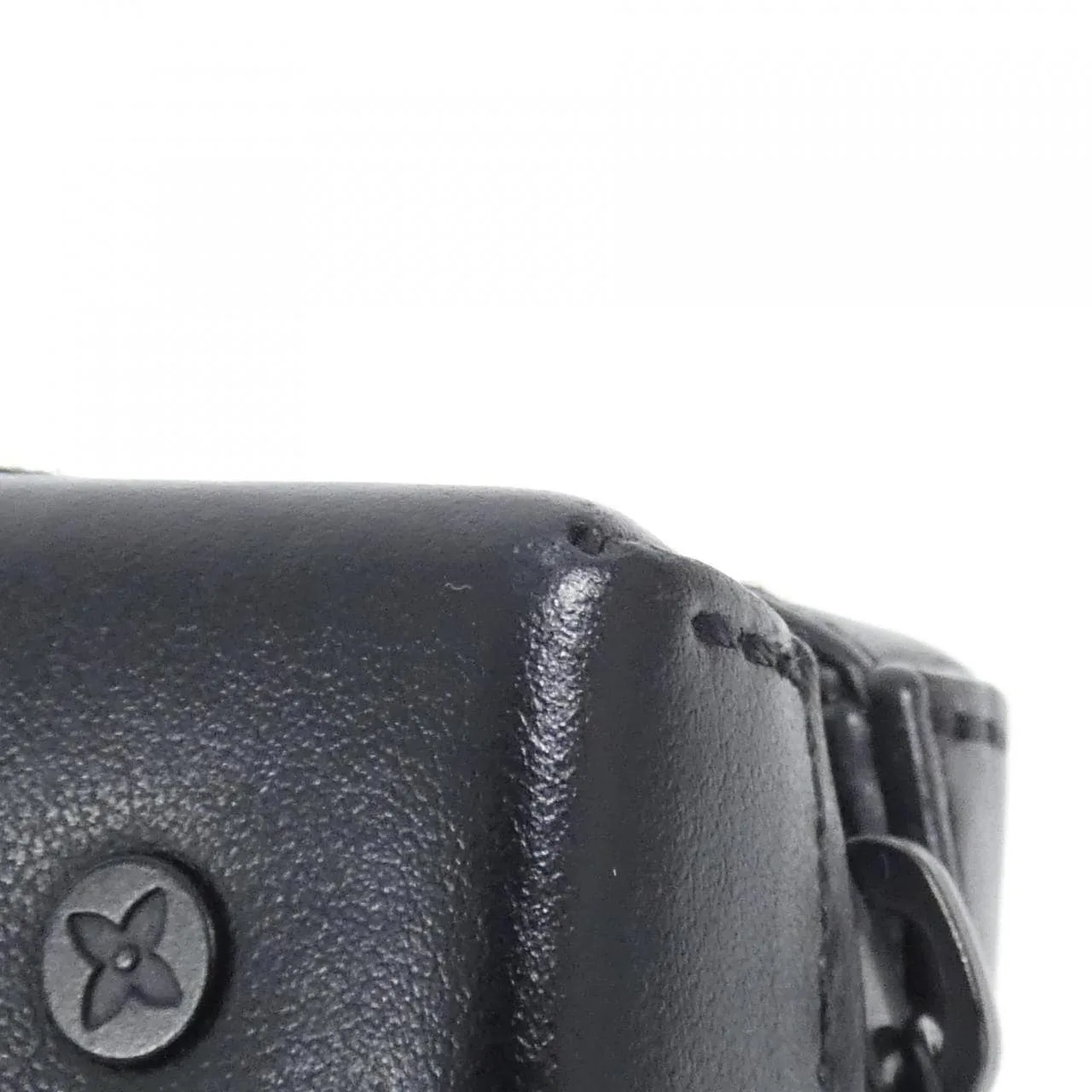 LOUIS VUITTON Soft Trunk M80224 Shoulder Monogram 2