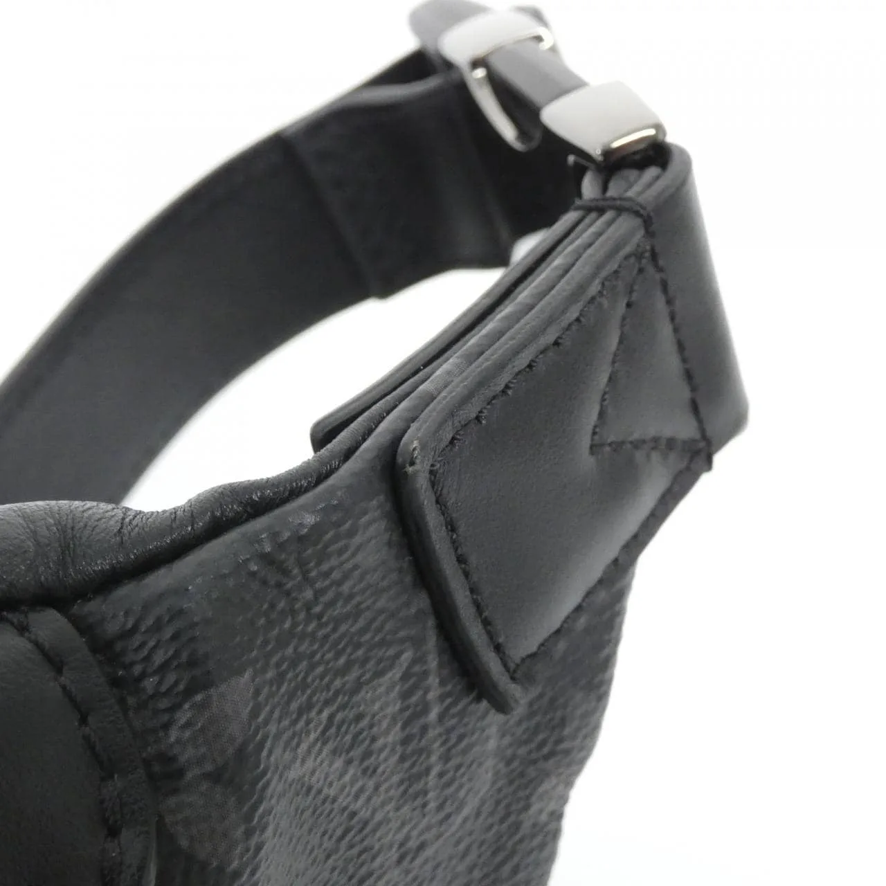 LOUIS VUITTON Discovery M44336 Shoulder Monogram 黑色 Monogram 中古品A - 縮圖 4