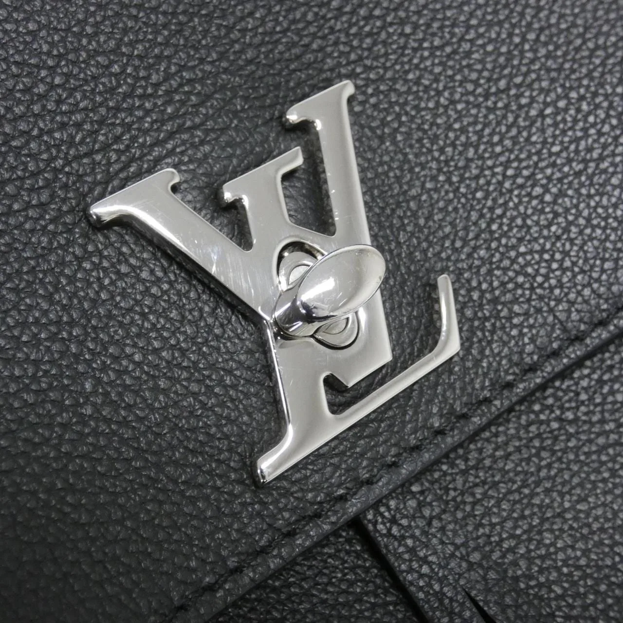 LOUIS VUITTON M41815 Backpack 黑色 中古品A - 縮圖 4