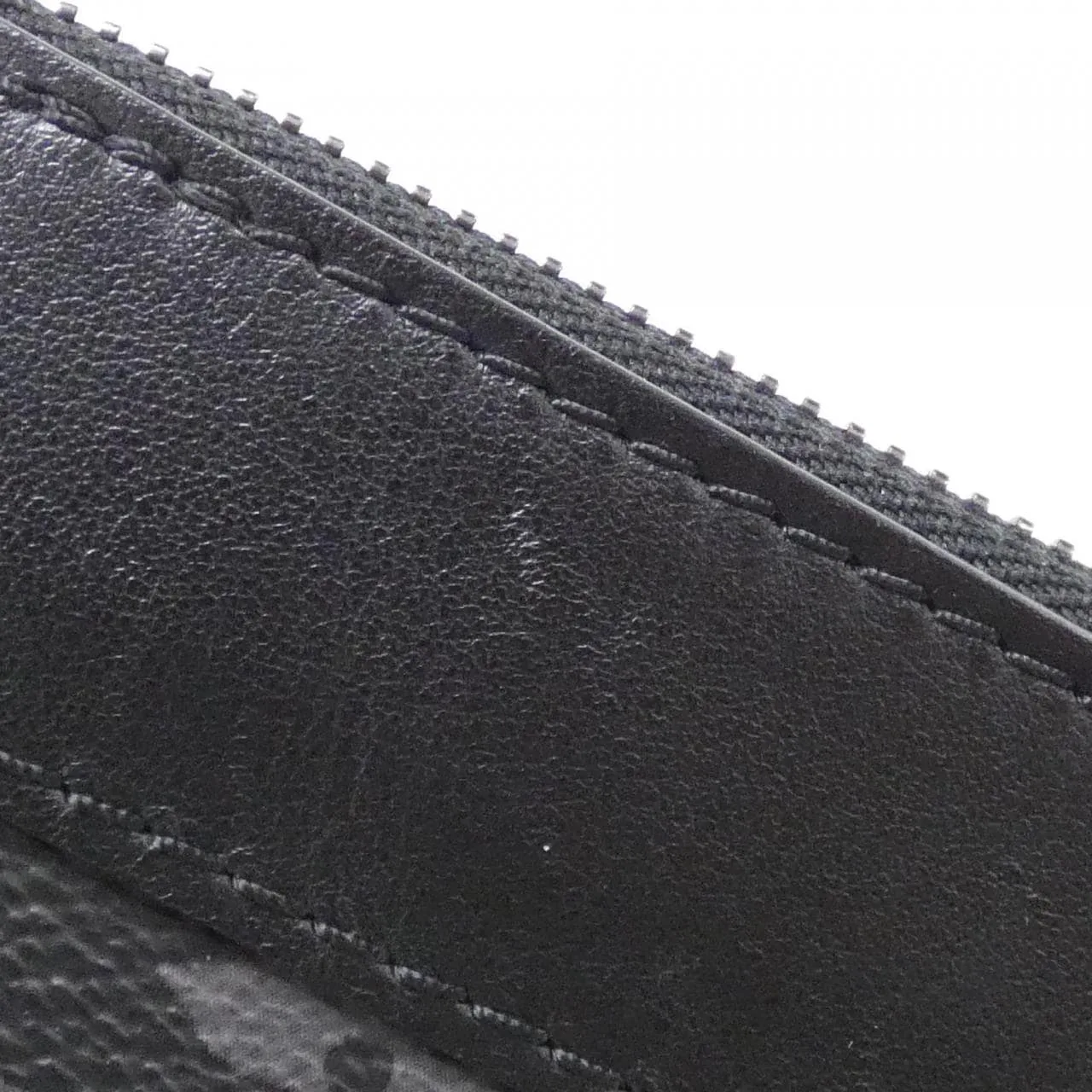 LOUIS VUITTON Pochette M81569 Handbag Monogram