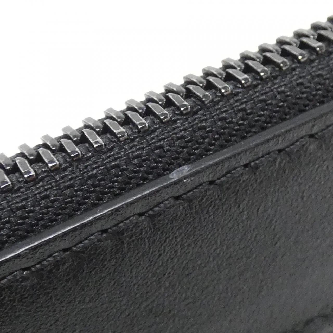 LOUIS VUITTON Pochette M81569 Handbag Monogram