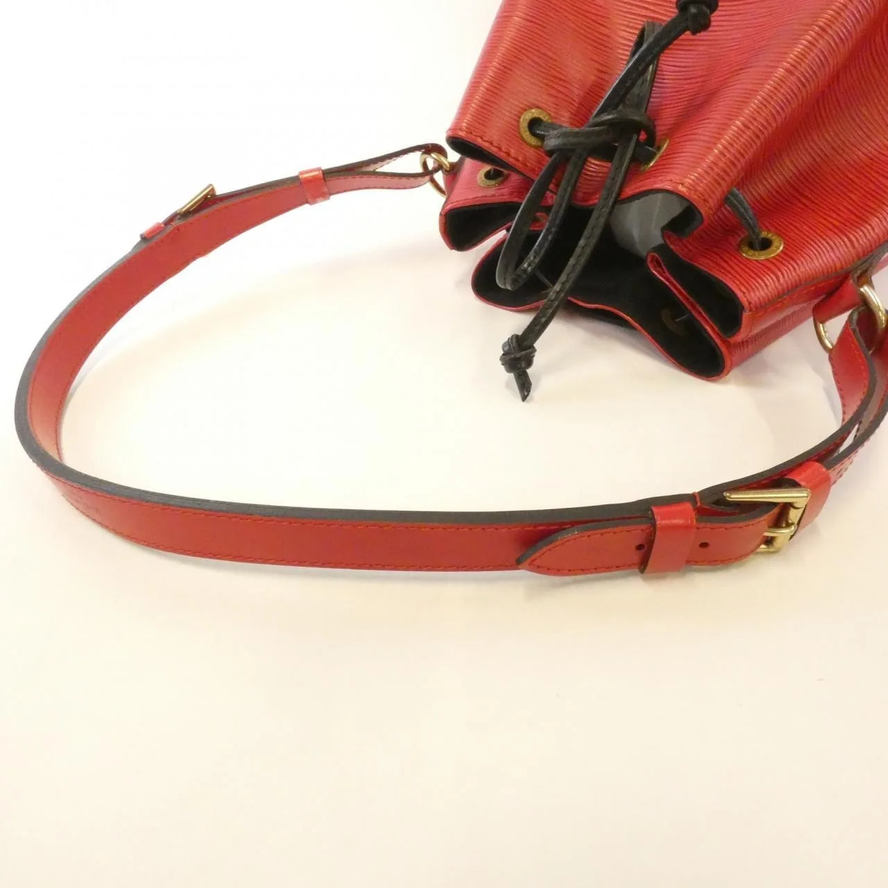 LOUIS VUITTON M44007 肩背包 Epi 紅色 Epi 中古品B - 縮圖 5