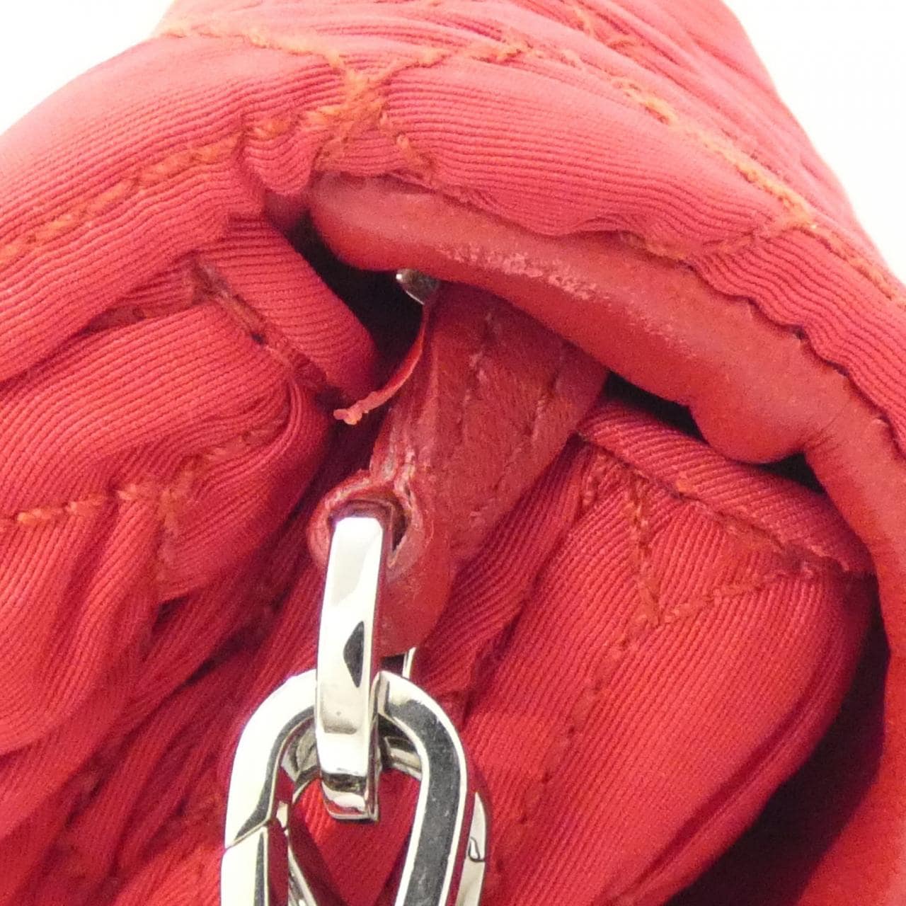 MIU MIU RP0415 肩背包 5